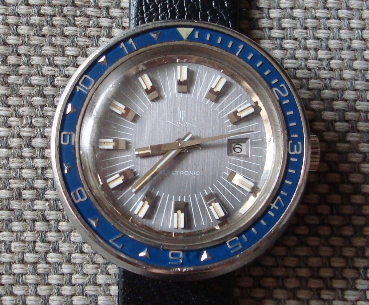 Montre LIP Electronique, premiere montre electrique francaise des annees 1950