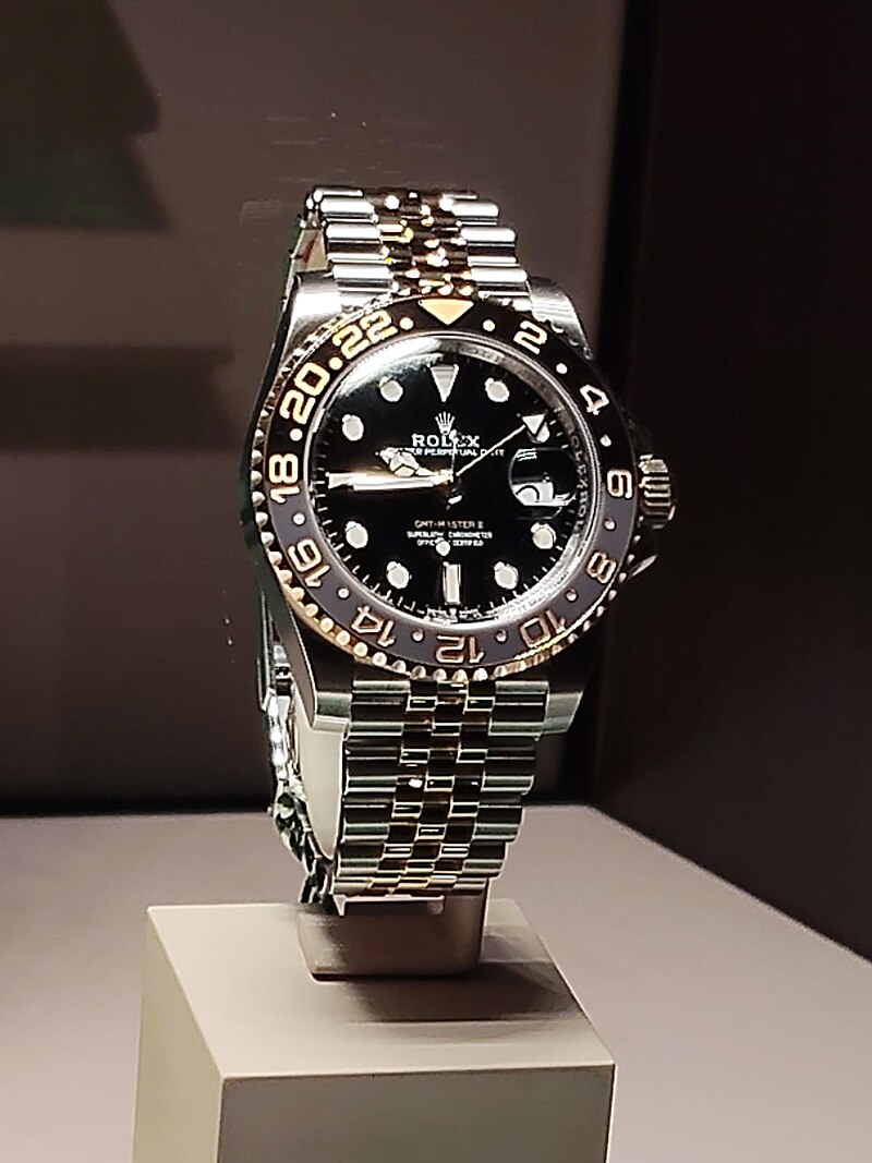 Rolex GMT-Master II ref. 126713GRNR bi-matière or et acier