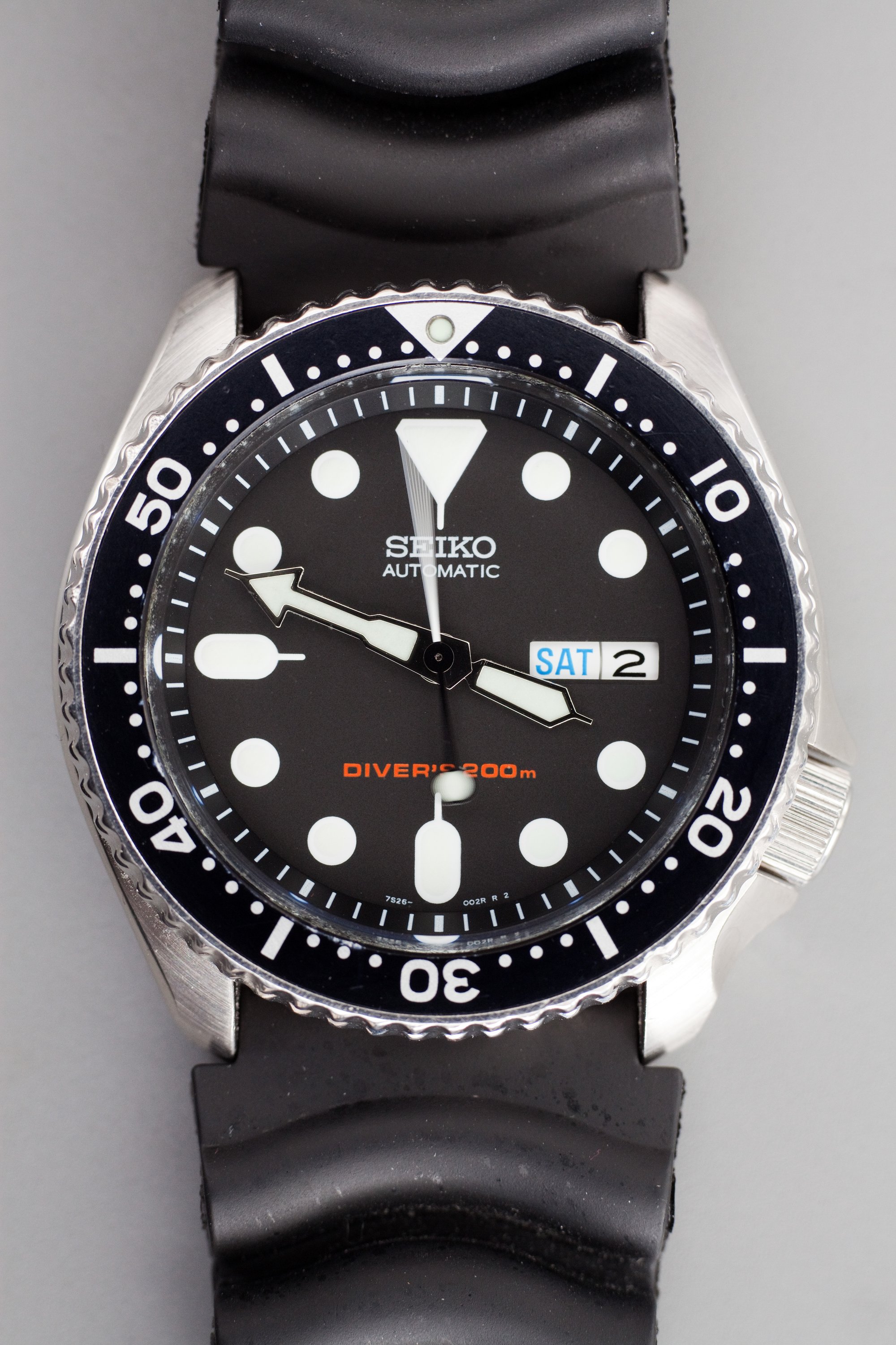 Seiko Presage automatique avec cadran blanc émaillé et sous-cadran de secondes