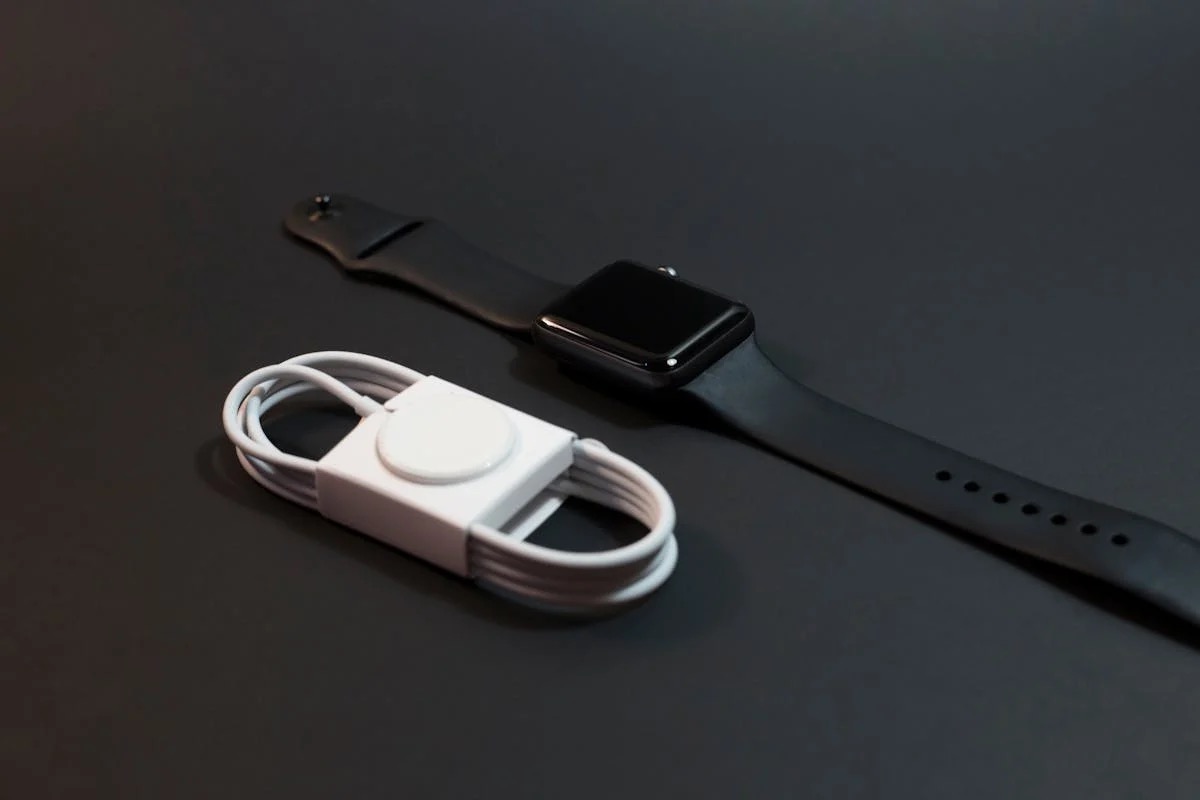 Montre connectée avec chargeur magnétique — la nouvelle génération de wearables horlogers